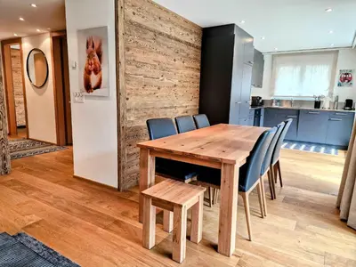 Ein Sitzbereich in der Unterkunft Cornelia 1 Ski-In-Out Stunning Views & Sleeps 8