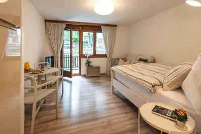 Ein Bett oder Betten in einem Zimmer der Unterkunft Zermatt - well located and equipped studio