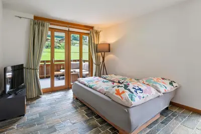 Ein Bett oder Betten in einem Zimmer der Unterkunft Dream view of the lake and mountains