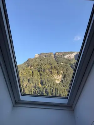 Ein allgemeiner Bergblick oder ein Berglick von der Ferienwohnung aus