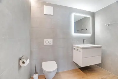 Ein Badezimmer in der Unterkunft Completely renovated, furnished studio with plenty of comfort