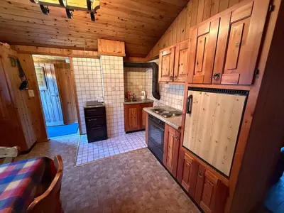 Küche/Küchenzeile in der Unterkunft Wohnung in Gspon zu vermieten