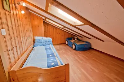 Ein Sitzbereich in der Unterkunft Furggen, Chalet Museum