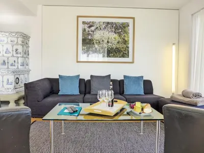 Ein Sitzbereich in der Unterkunft Apartment Chalet Jolimont-2 by Interhome