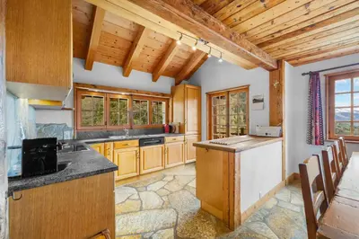 Küche/Küchenzeile in der Unterkunft Chalet La Verne - appartement du Haut - 9 pers -