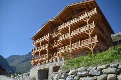Ein allgemeiner Bergblick oder ein Berglick von der Ferienwohnung aus