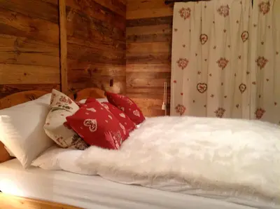 Ein Bett oder Betten in einem Zimmer der Unterkunft Alouette