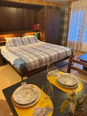 Ein Bett oder Betten in einem Zimmer der Unterkunft Apartaments Eischoll