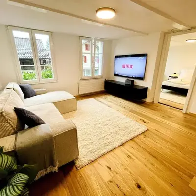 -TheUrbanist- Central 2 BD Free Parking Fast WiFi