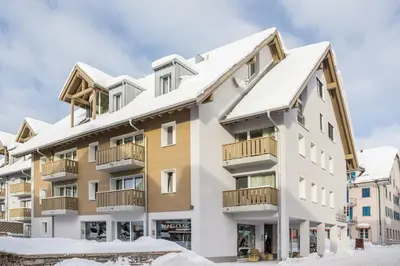 Das Gebäude in dem sich die Ferienwohnung befindet