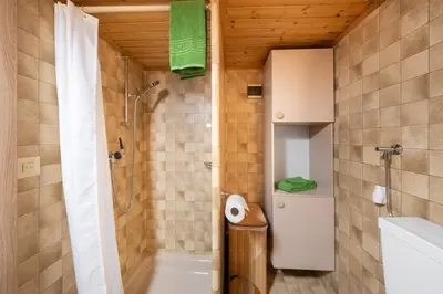 Ein Badezimmer in der Unterkunft Apartment Steini since 1574