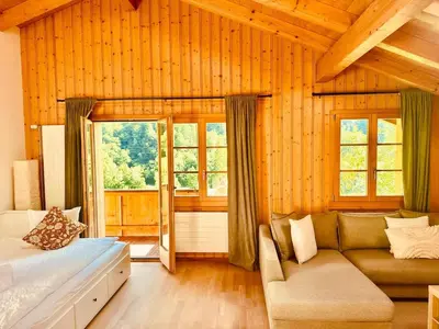Ein Bett oder Betten in einem Zimmer der Unterkunft Chalet with Scenic Valley & Mountain Views