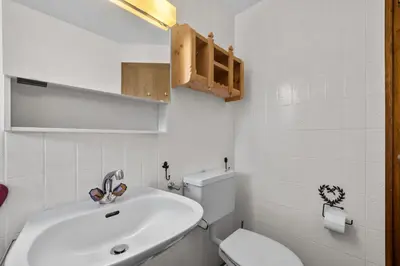 Ein Badezimmer in der Unterkunft Anemones 15 - 7 pers - centre & piscine