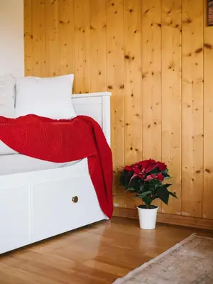 Ein Bett oder Betten in einem Zimmer der Unterkunft Apartment Steamboat Suite in See- und Bergnähe, 4 Gäste, Balkon mit Aussicht