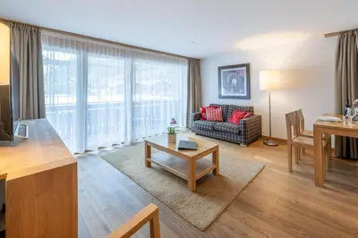 Ein Sitzbereich in der Unterkunft Center peak apartment Zermatt