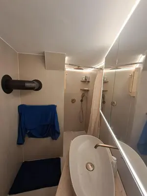 Ein Badezimmer in der Unterkunft Appartement Valaisan typique