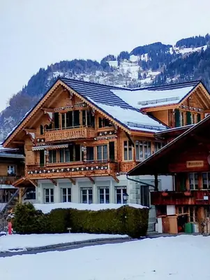 Ein allgemeiner Bergblick oder ein Berglick von der Ferienwohnung aus