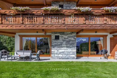 Ein Garten an der Unterkunft Le Saint Georges l Jardin et vue l By CosyHome