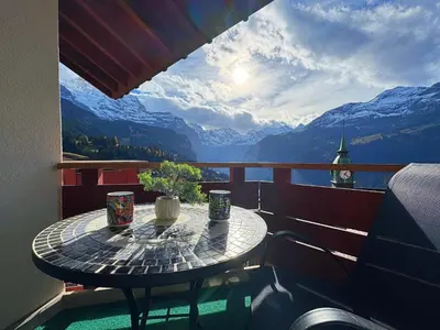 Ein allgemeiner Bergblick oder ein Berglick von der Ferienwohnung aus