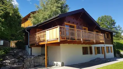 Das Gebäude in dem sich das Chalet befindet