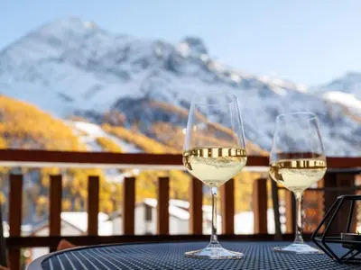 Ein allgemeiner Bergblick oder ein Berglick von der Ferienwohnung aus