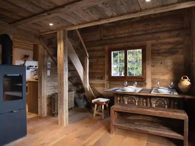 Küche/Küchenzeile in der Unterkunft Chalet with fireplace and sauna