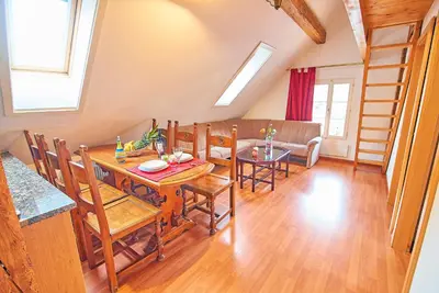 Ein Sitzbereich in der Unterkunft Residence Jungfrau