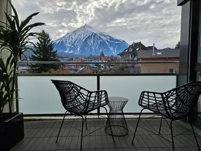 Ein allgemeiner Bergblick oder ein Berglick von der Ferienwohnung aus
