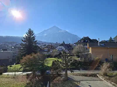 Ein allgemeiner Bergblick oder ein Berglick von der Ferienwohnung aus