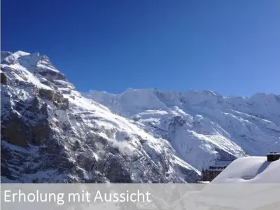 Ein allgemeiner Bergblick oder ein Berglick von der Ferienwohnung aus
