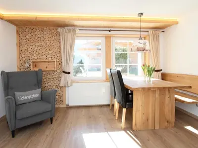 Ein Sitzbereich in der Unterkunft Apartment Eiger by Interhome