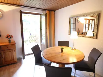 Ein Sitzbereich in der Unterkunft Apartment Bemer-Rempfler by Interhome