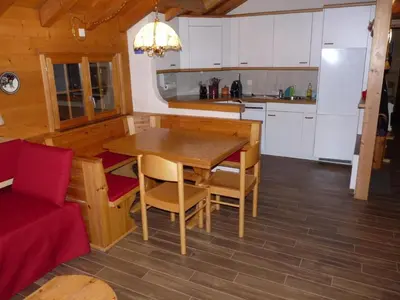 Küche/Küchenzeile in der Unterkunft Apartment Chalet Kiefer by Interhome