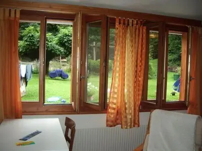 Ein Garten an der Unterkunft Apartment Glyssen 22 Schwanden by Interhome