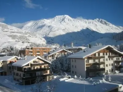 Ein allgemeiner Bergblick oder ein Berglick von der Ferienwohnung aus