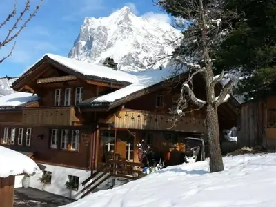 Ein allgemeiner Bergblick oder ein Berglick von der Ferienwohnung aus