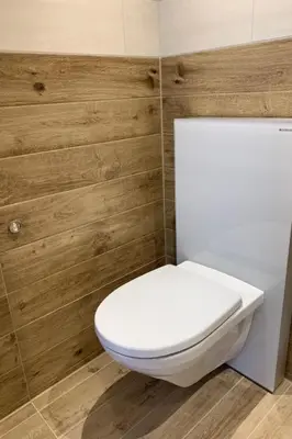 Ein Badezimmer in der Unterkunft Apartment Chalet Fluehbluemli - Eigerview by Interhome