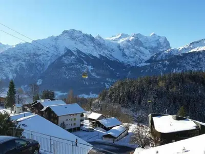 Ein allgemeiner Bergblick oder ein Berglick von der Ferienwohnung aus