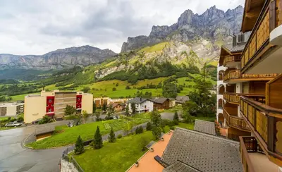 Ein allgemeiner Bergblick oder ein Berglick von der Ferienwohnung aus