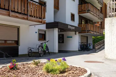 Das Gebäude in dem sich die Ferienwohnung befindet