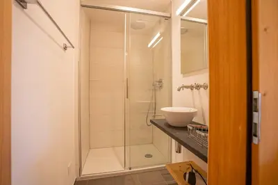 Ein Badezimmer in der Unterkunft Royal A 40012