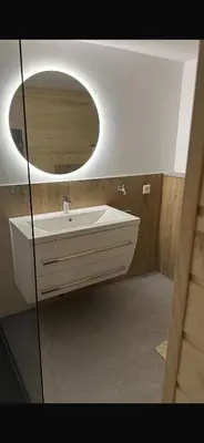 Ein Badezimmer in der Unterkunft Home 3