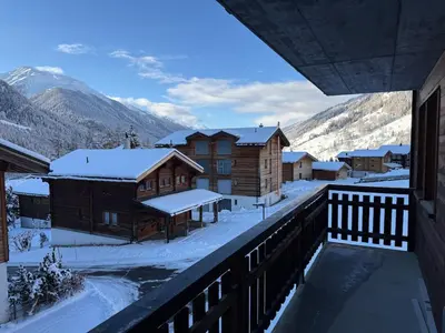 Ein allgemeiner Bergblick oder ein Berglick von der Ferienwohnung aus