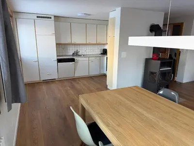 Küche/Küchenzeile in der Unterkunft Alpine Lodge Münster VS moderne Eigentumswohnung