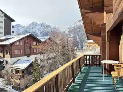 Ein allgemeiner Bergblick oder ein Berglick von der Ferienwohnung aus