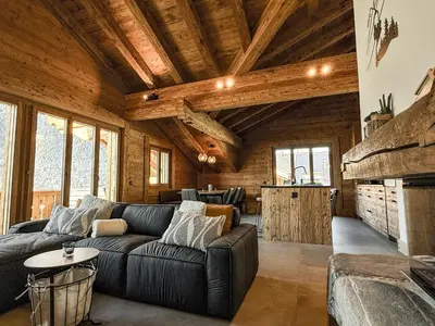 Ein Sitzbereich in der Unterkunft Secret Place Luxury Top Floor with Jacuzzi a Dream in Old Wood