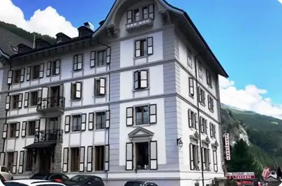 Ein allgemeiner Bergblick oder ein Berglick von der Ferienwohnung aus
