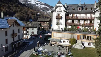 Ein allgemeiner Bergblick oder ein Berglick von der Ferienwohnung aus