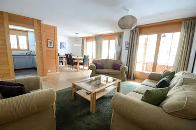 Ein Sitzbereich in der Unterkunft Luxury Family Apartment