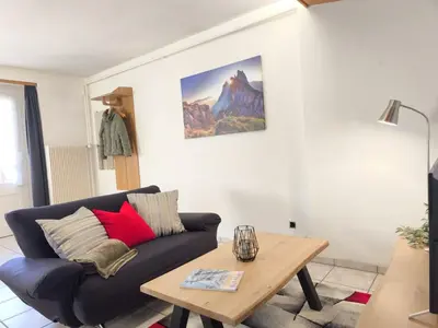 Ein Sitzbereich in der Unterkunft Apartment Chalet Graf Apt 1 by Interhome